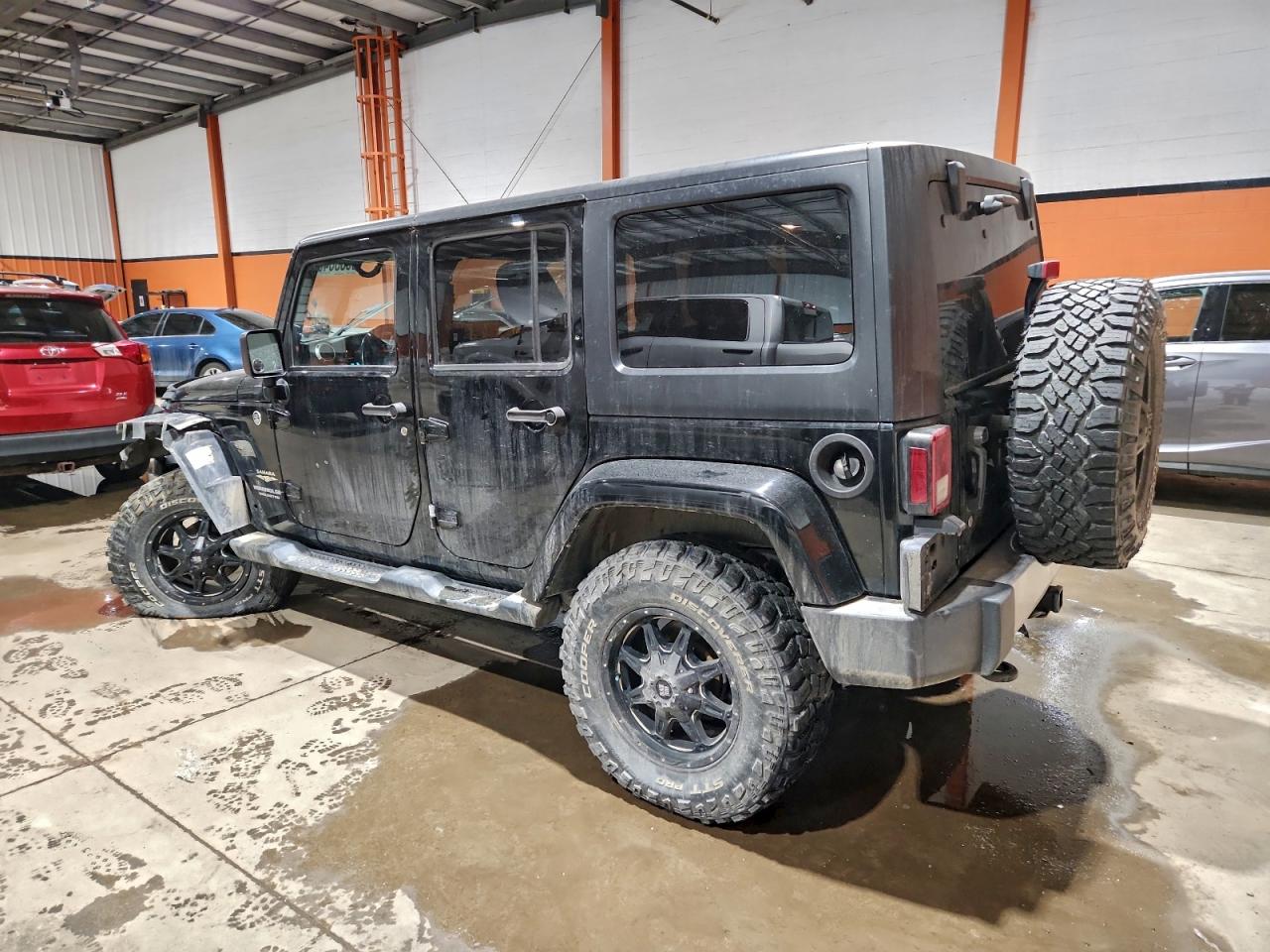 2015 JEEP WRANGLER UNLIMITED SAHARA photo 2