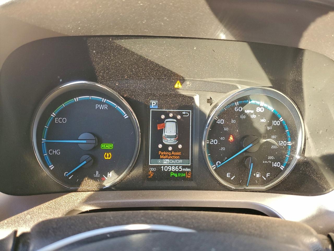 2017 TOYOTA RAV4 HV LIMITED photo 17