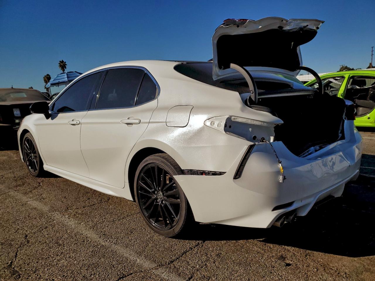 2021 TOYOTA CAMRY XSE photo 2