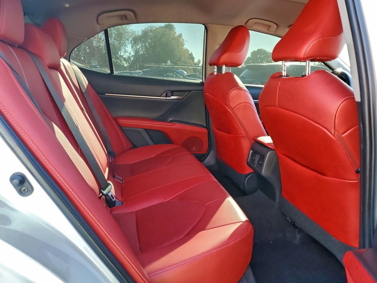 2021 TOYOTA CAMRY XSE photo 10