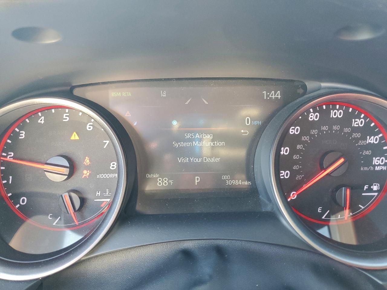 2021 TOYOTA CAMRY XSE photo 9