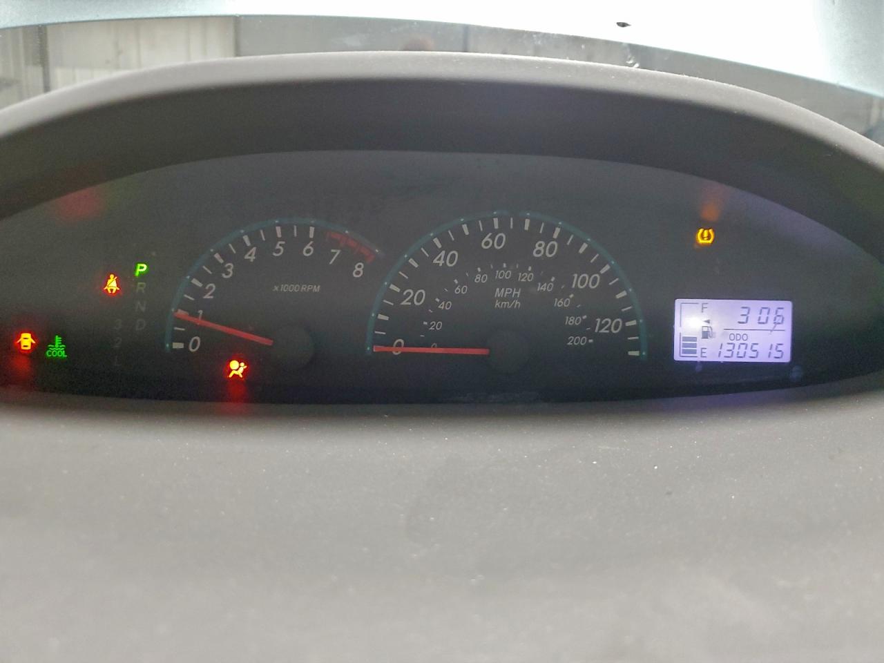 2010 TOYOTA YARIS photo 9