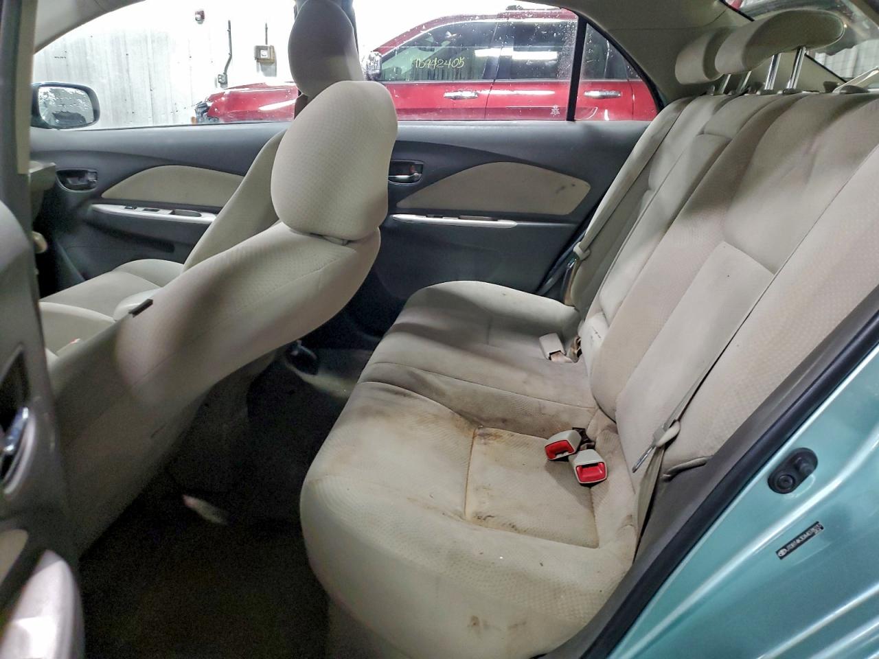 2010 TOYOTA YARIS photo 10