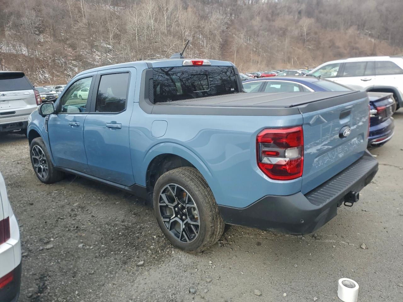 2025 FORD MAVERICK LARIAT photo 5