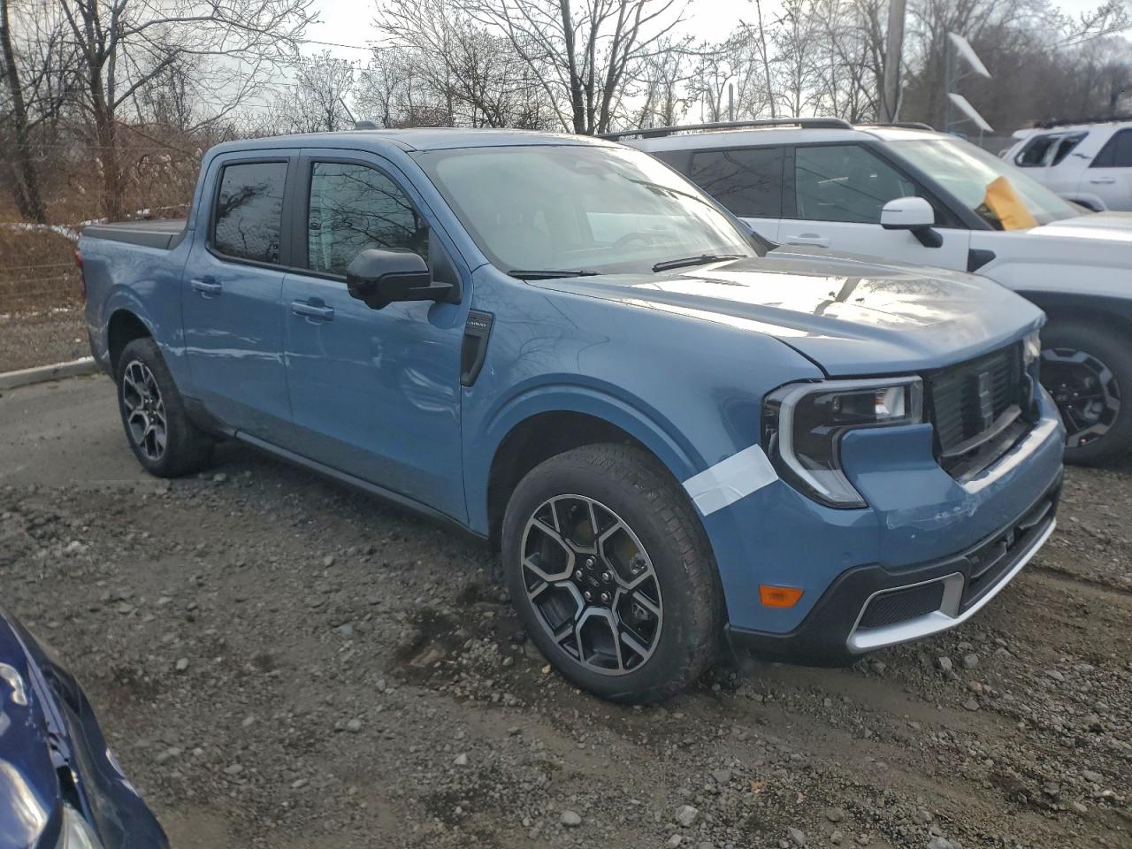 2025 FORD MAVERICK LARIAT photo 13