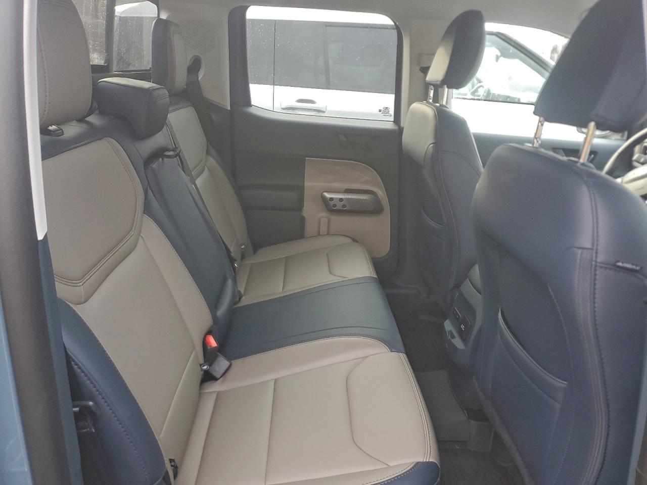 2025 FORD MAVERICK LARIAT photo 37