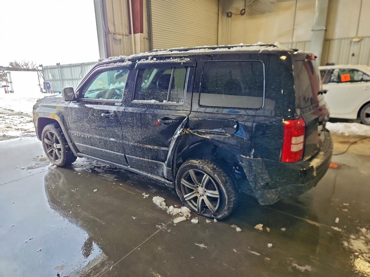 2014 JEEP PATRIOT LATITUDE photo 2