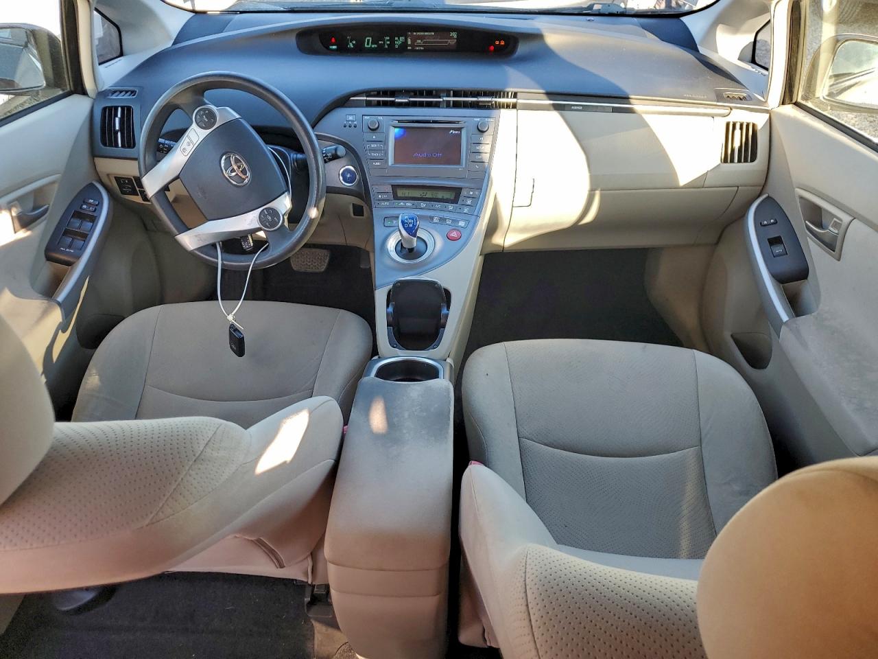 2012 TOYOTA PRIUS photo 8