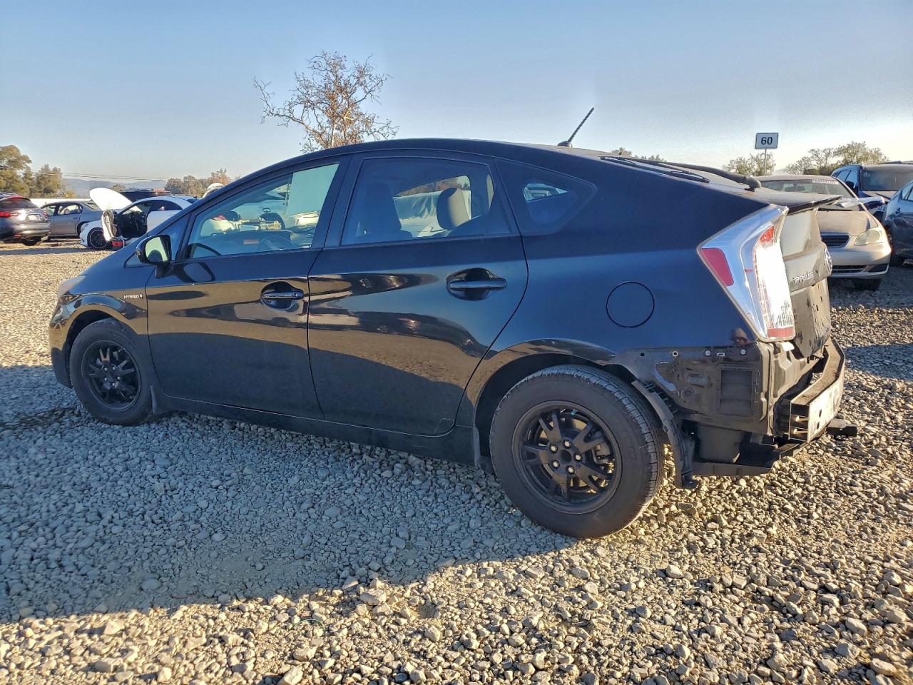 2012 TOYOTA PRIUS photo 2