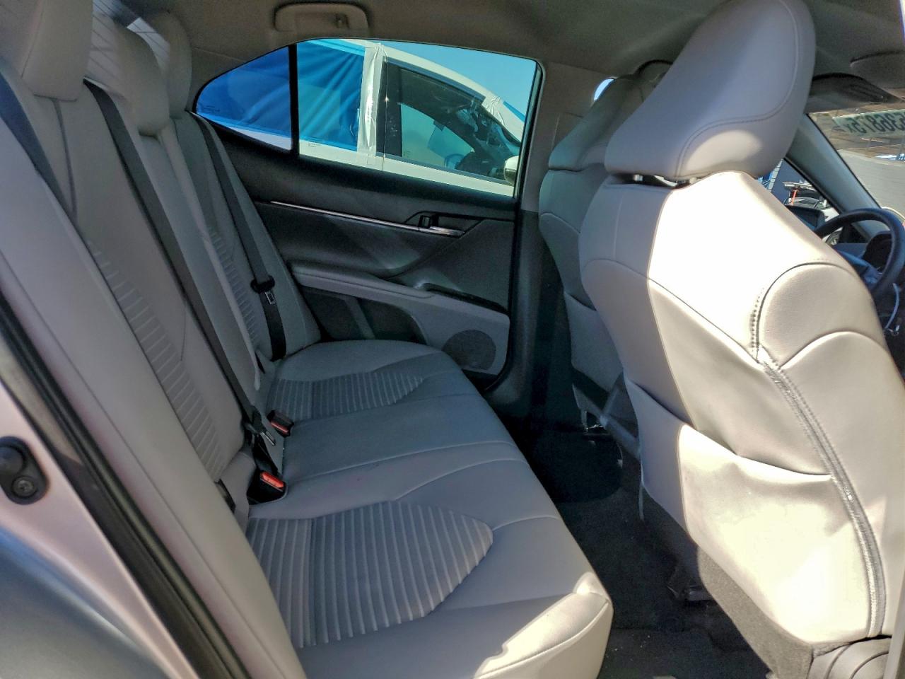2022 TOYOTA CAMRY SE photo 10