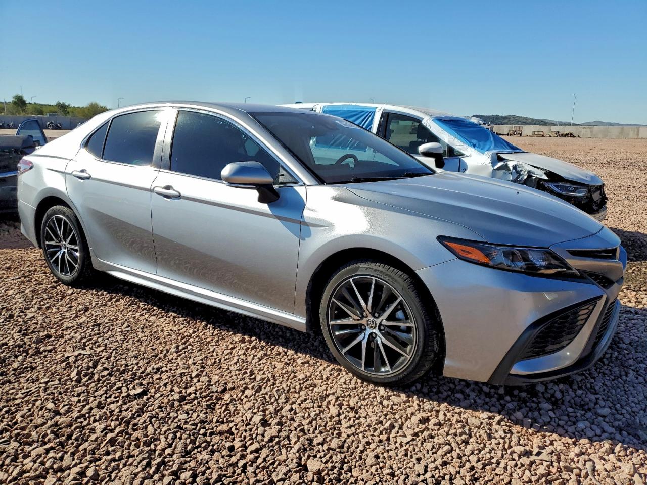 2022 TOYOTA CAMRY SE photo 4