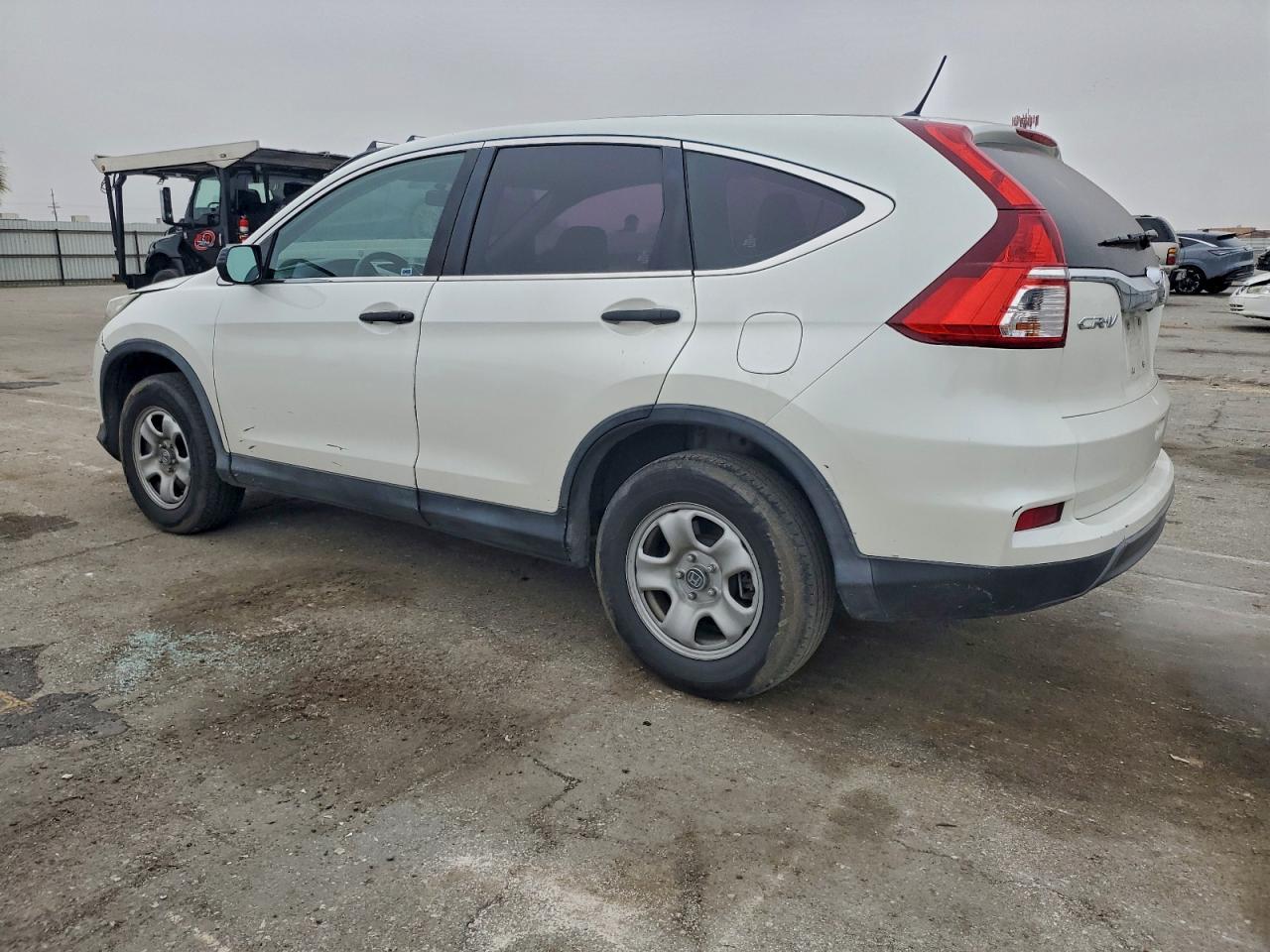 2015 HONDA CR-V LX photo 2