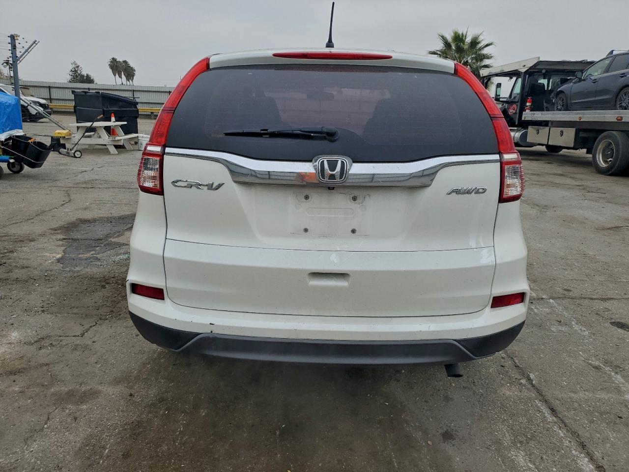 2015 HONDA CR-V LX photo 6