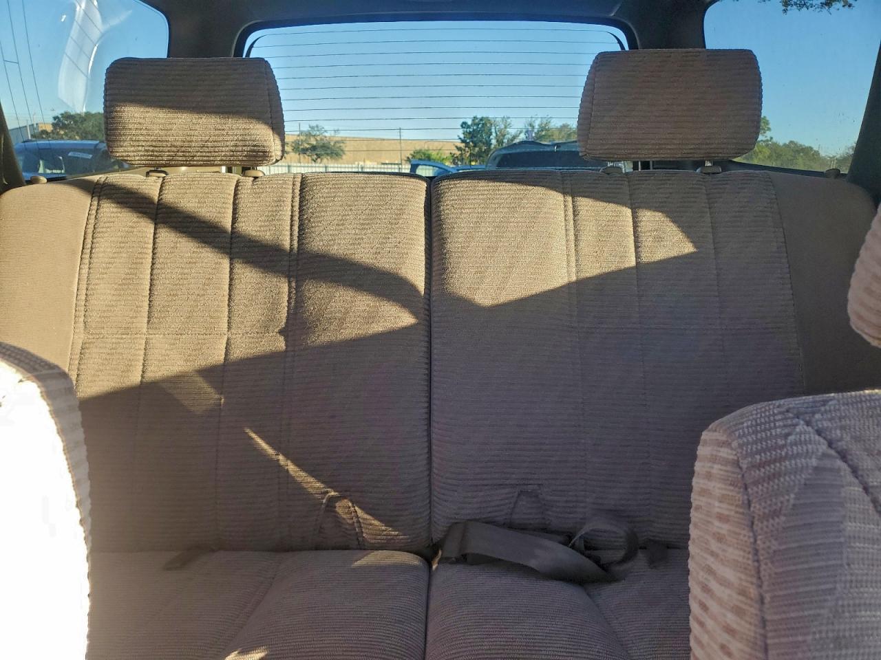 1997 TOYOTA 4RUNNER SR5 photo 10