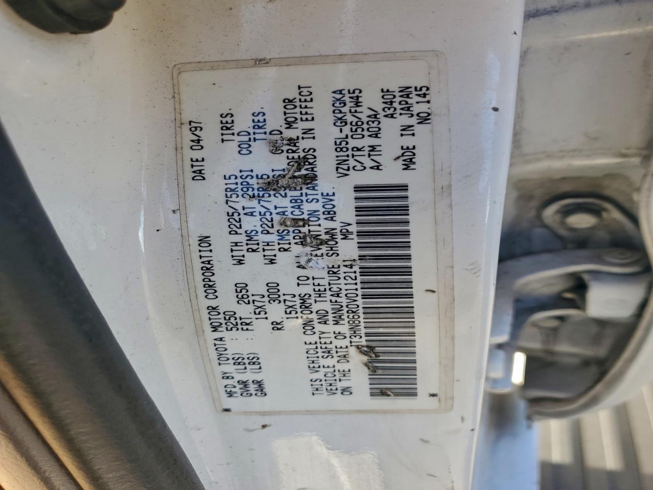 1997 TOYOTA 4RUNNER SR5 photo 13