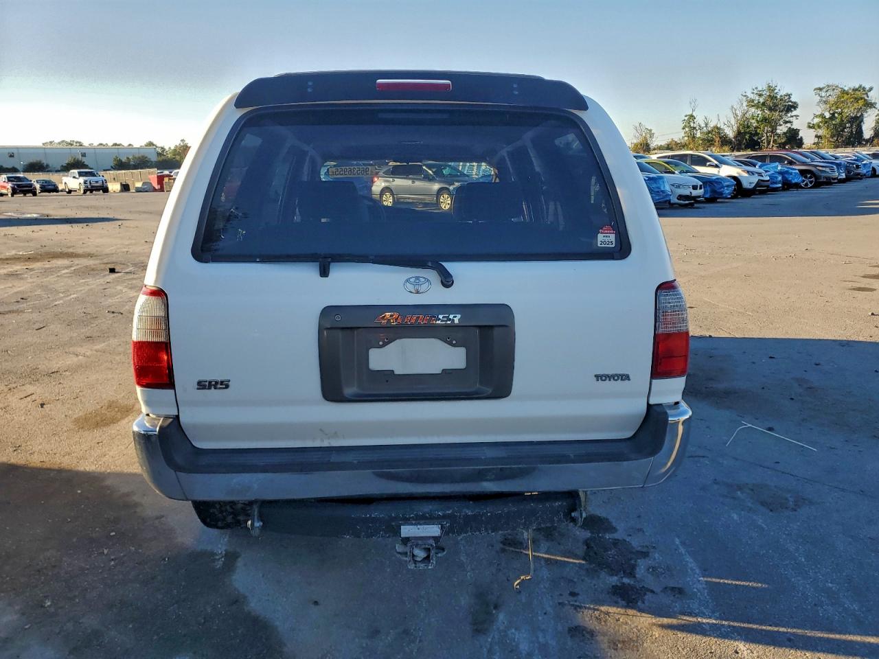 1997 TOYOTA 4RUNNER SR5 photo 6