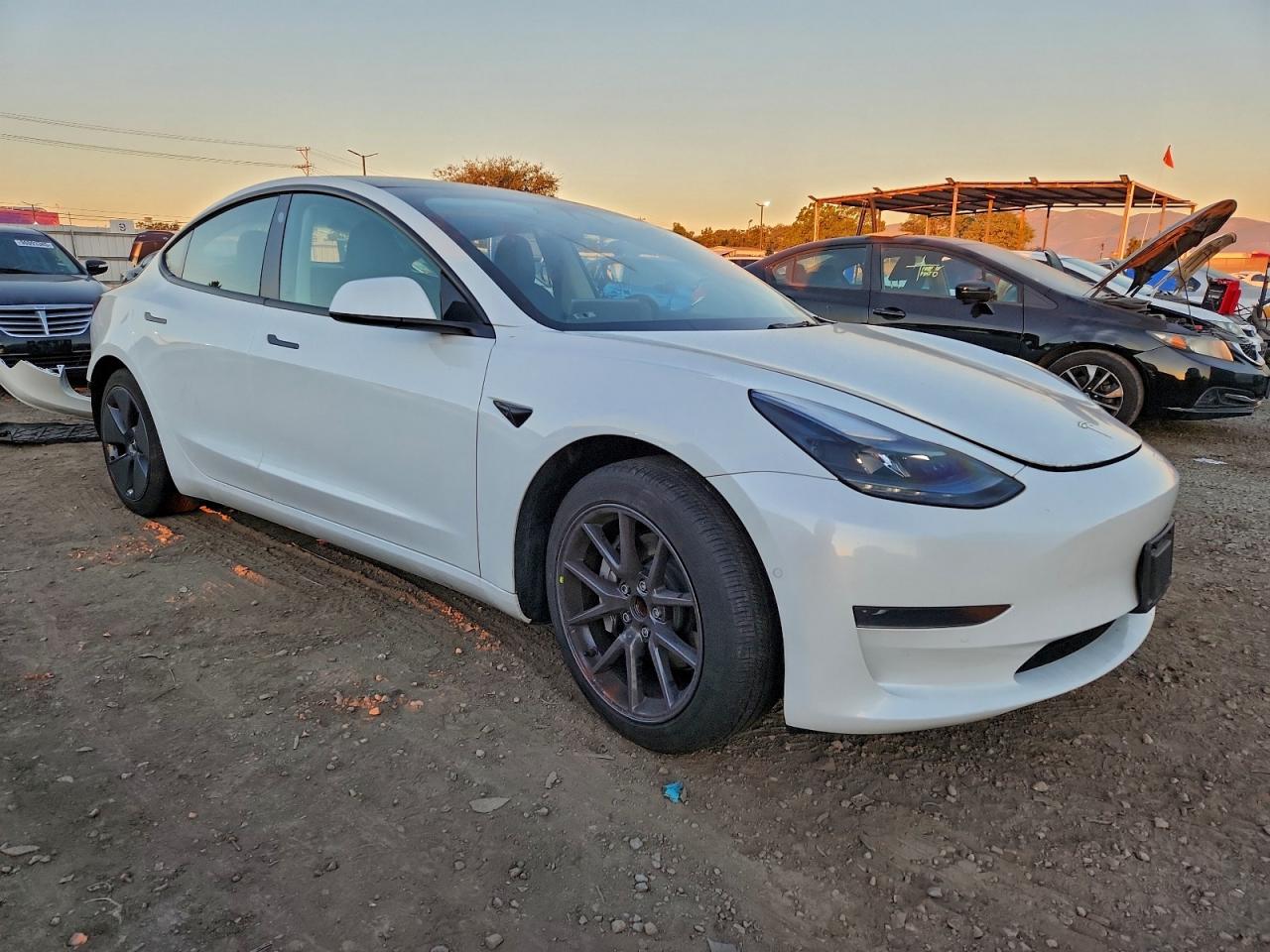 2021 TESLA MODEL 3 photo 4