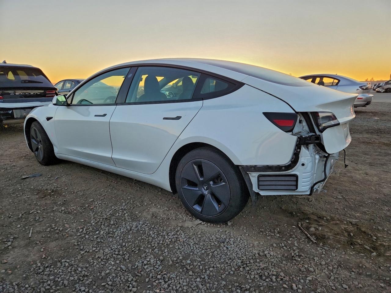 2021 TESLA MODEL 3 photo 2