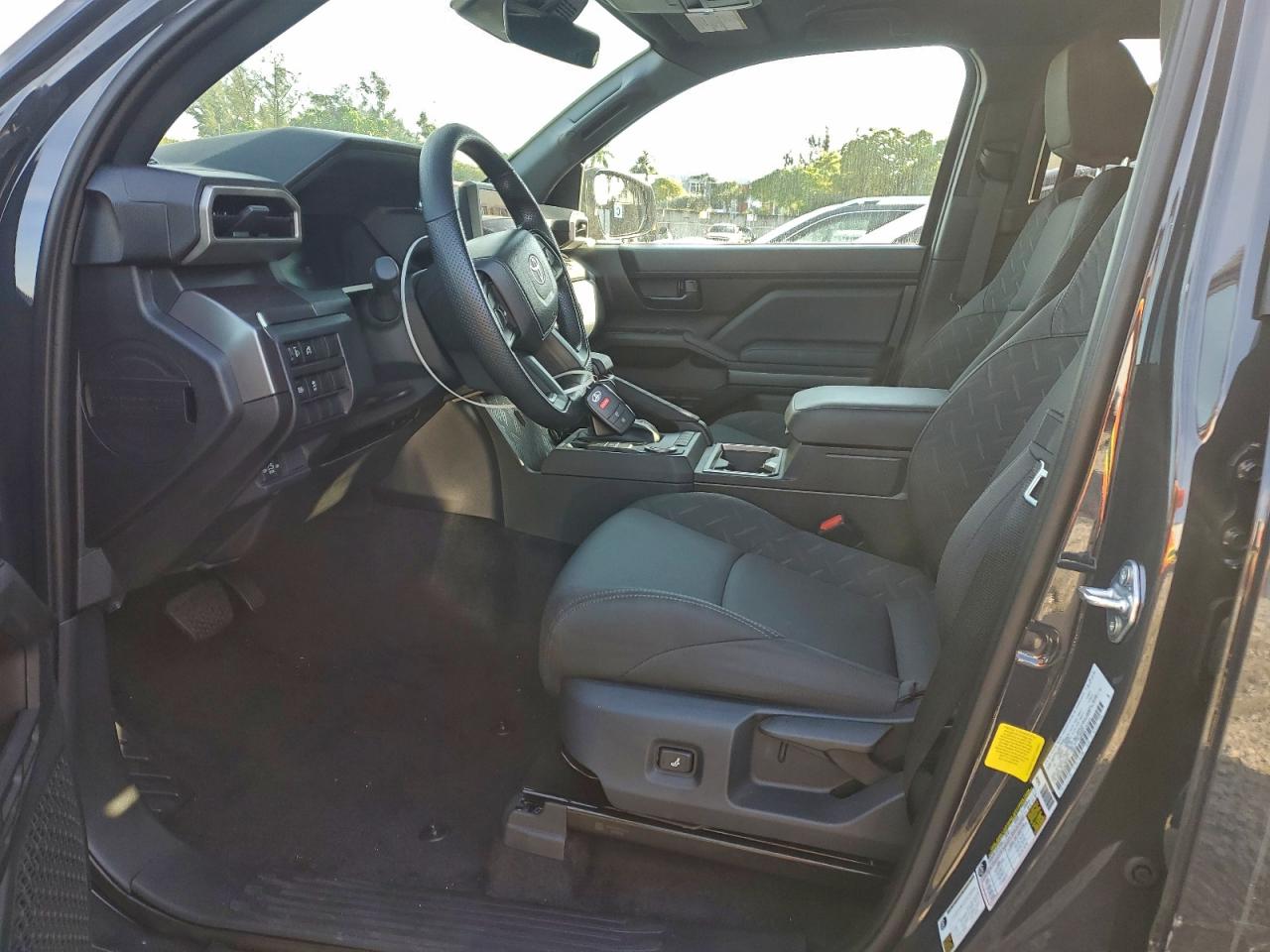 2025 TOYOTA TACOMA DOUBLE CAB photo 7