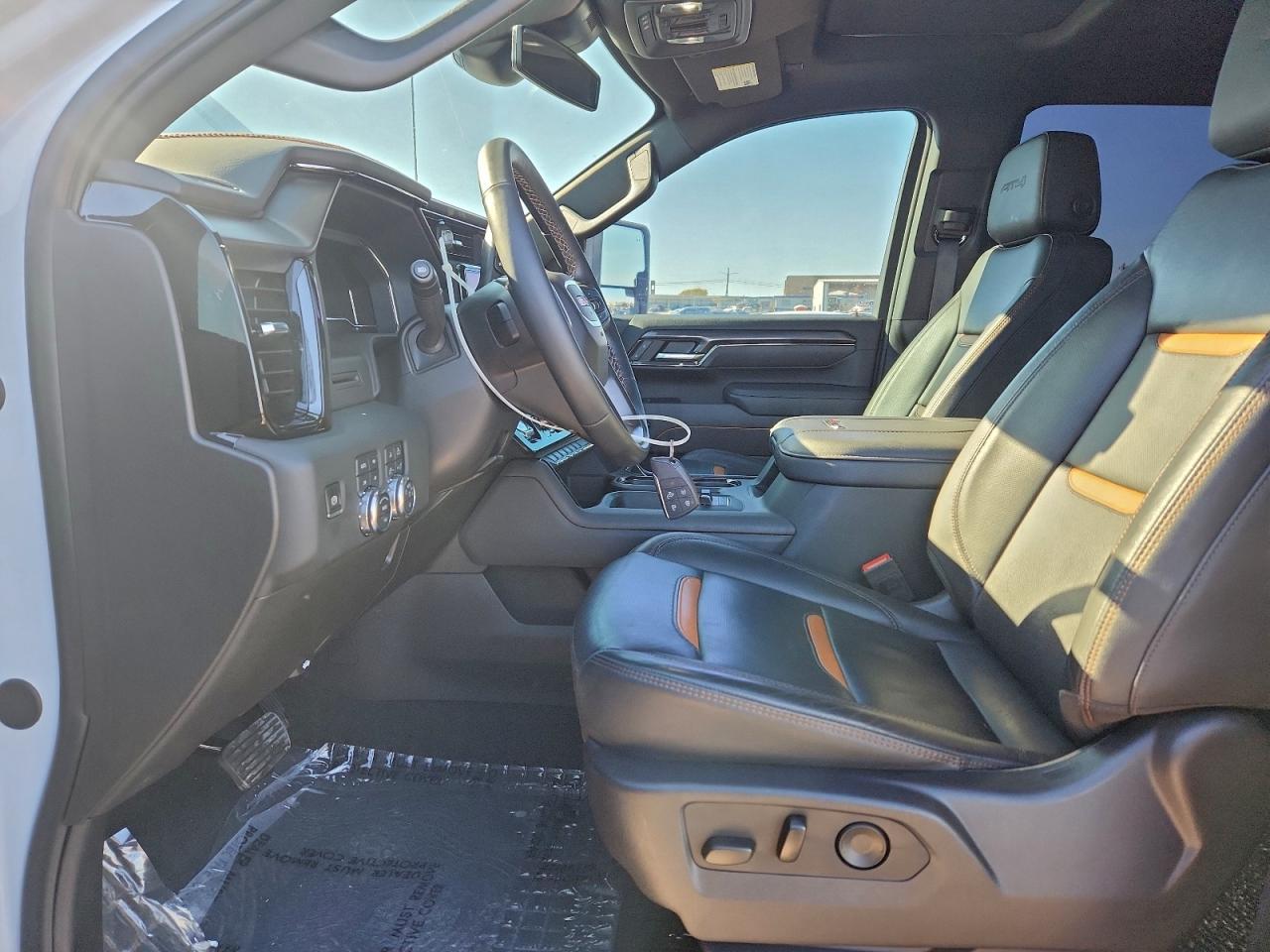 2025 GMC SIERRA K3500 AT4 photo 7