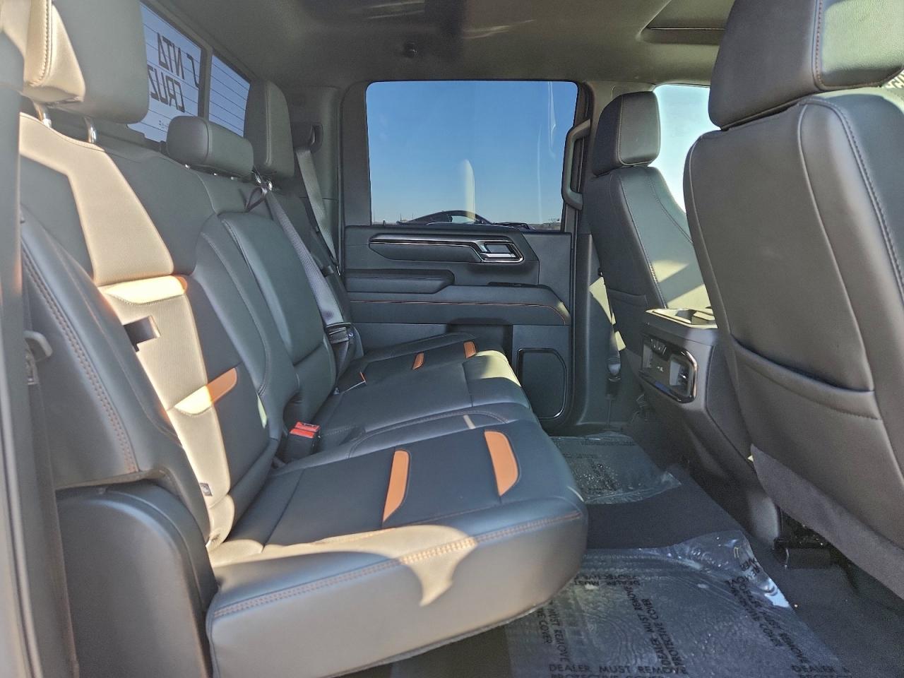 2025 GMC SIERRA K3500 AT4 photo 10