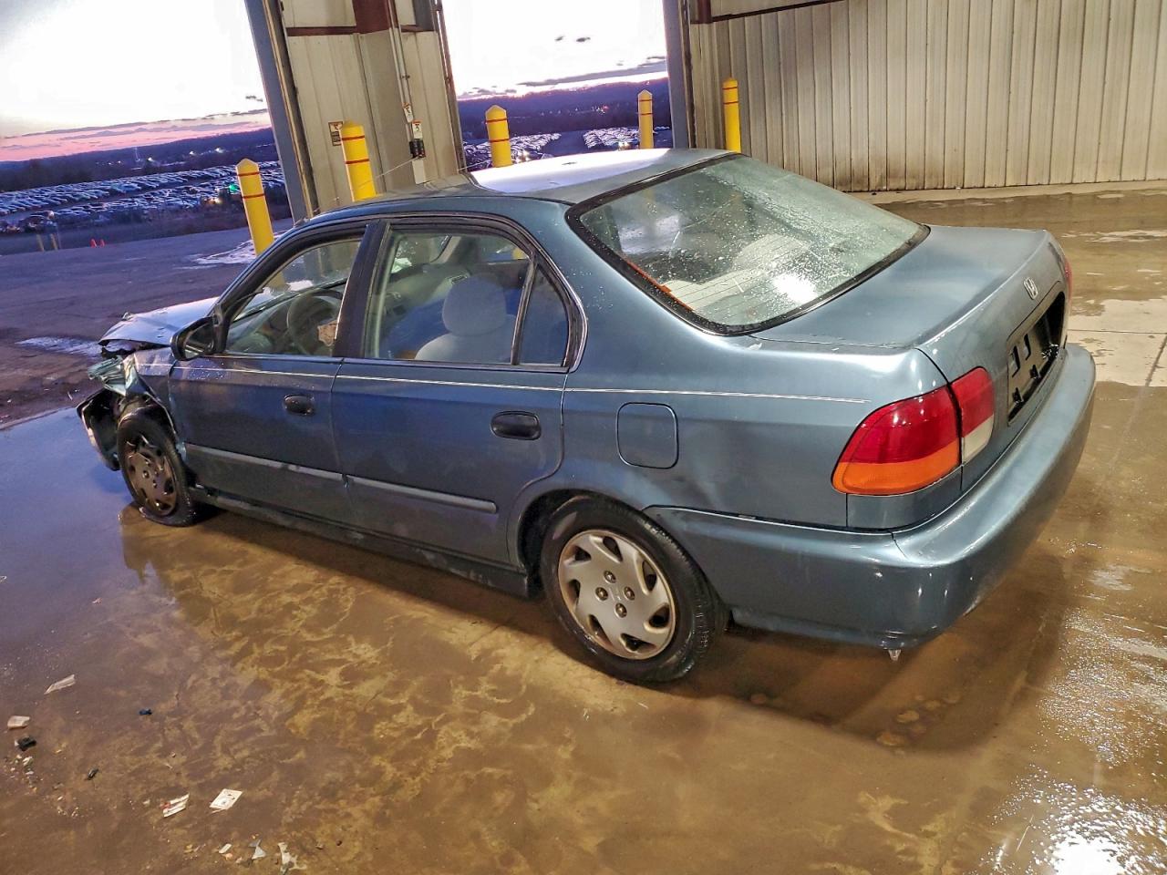 1997 HONDA CIVIC LX photo 2