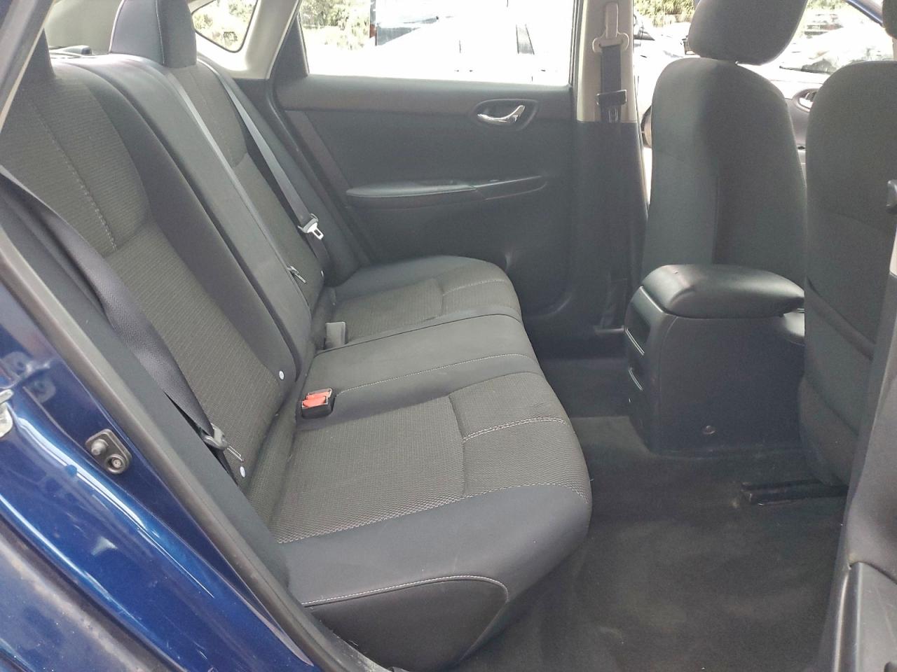 2016 NISSAN SENTRA S photo 10