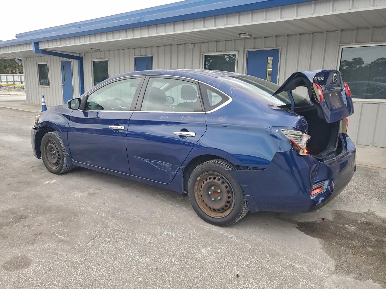 2016 NISSAN SENTRA S photo 2