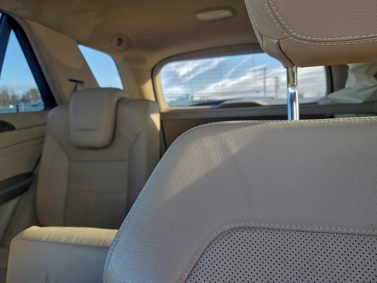 2015 MERCEDES-BENZ ML 400 4MATIC photo 10