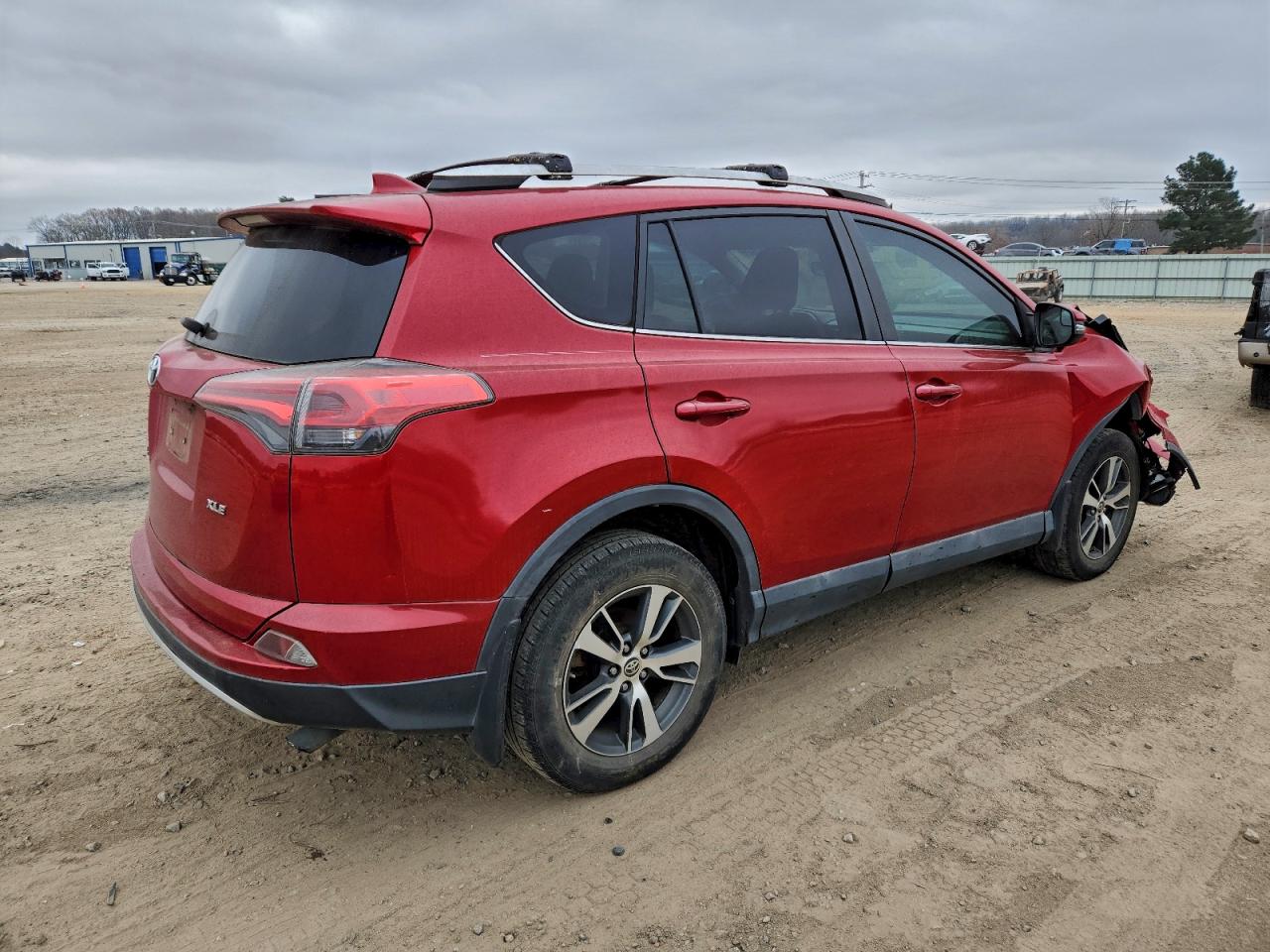 2016 TOYOTA RAV4 XLE photo 5