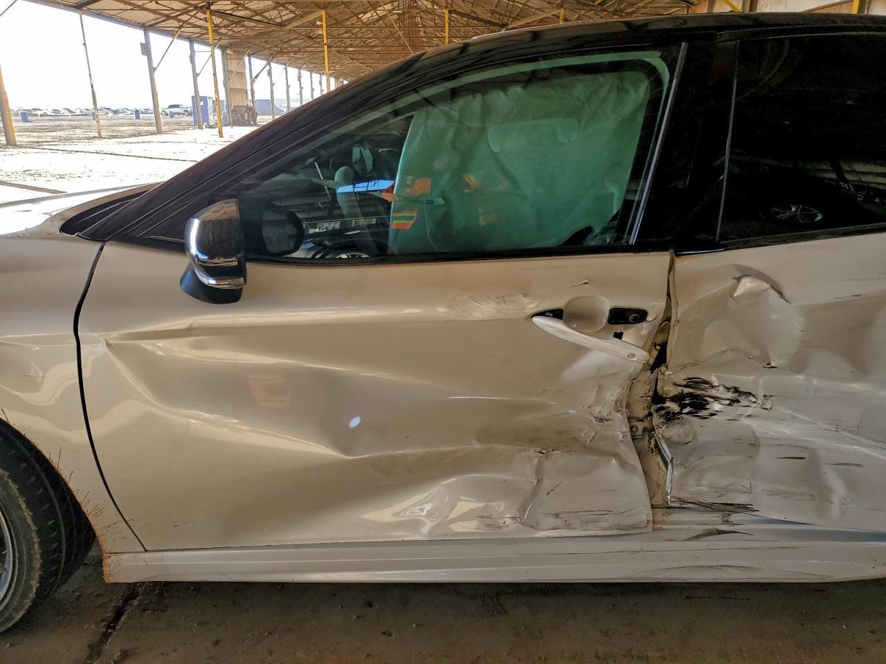 2019 TOYOTA CAMRY XSE photo 7