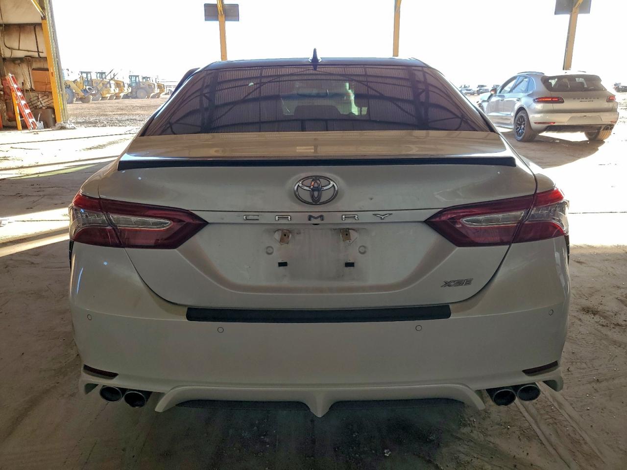 2019 TOYOTA CAMRY XSE photo 6