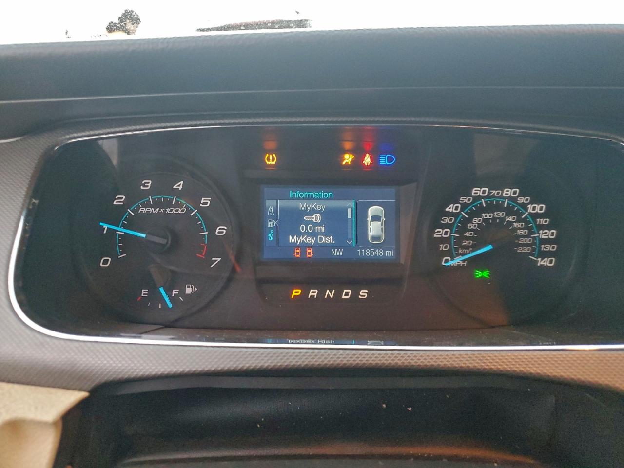 2018 FORD TAURUS SE photo 9