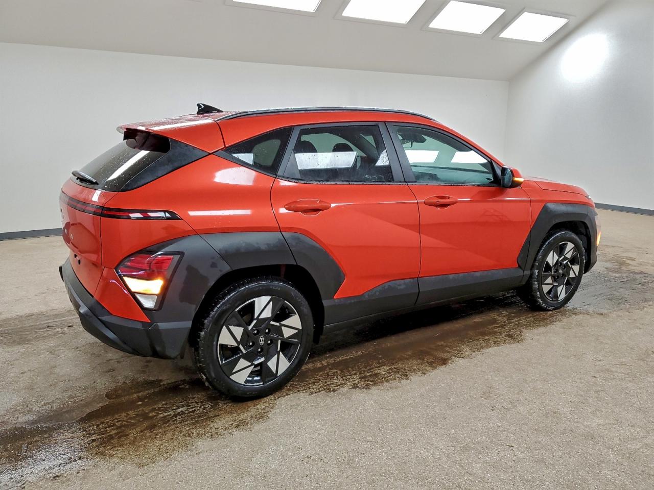 2025 HYUNDAI KONA SEL photo 7