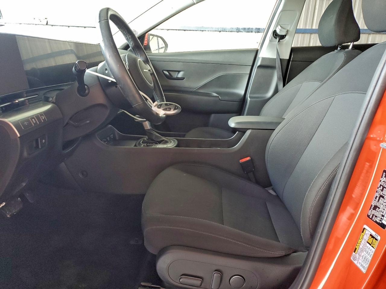 2025 HYUNDAI KONA SEL photo 19