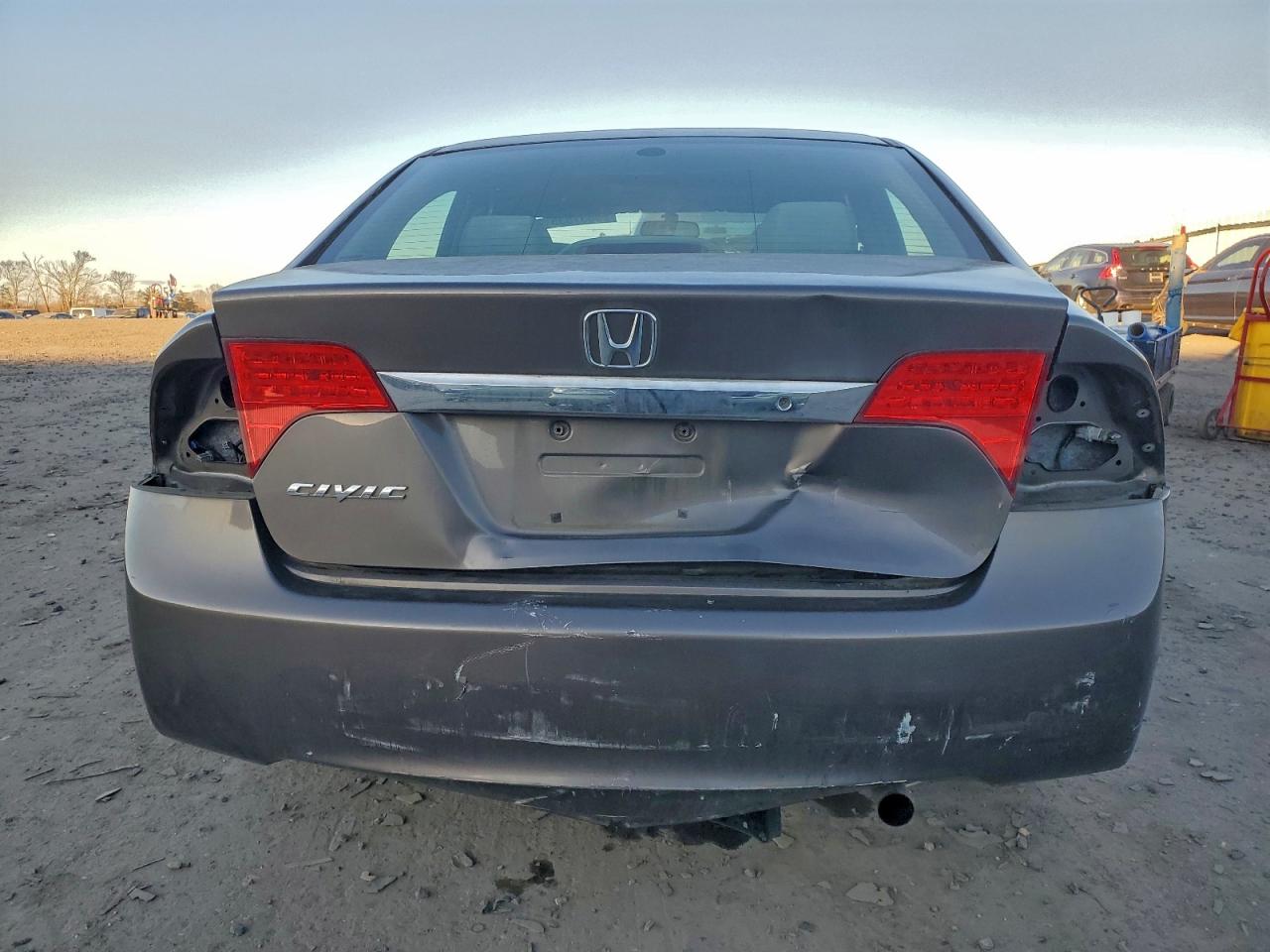 2011 HONDA CIVIC LX photo 6