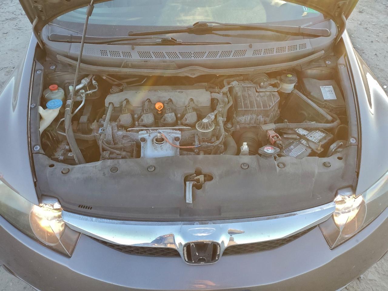 2011 HONDA CIVIC LX photo 11
