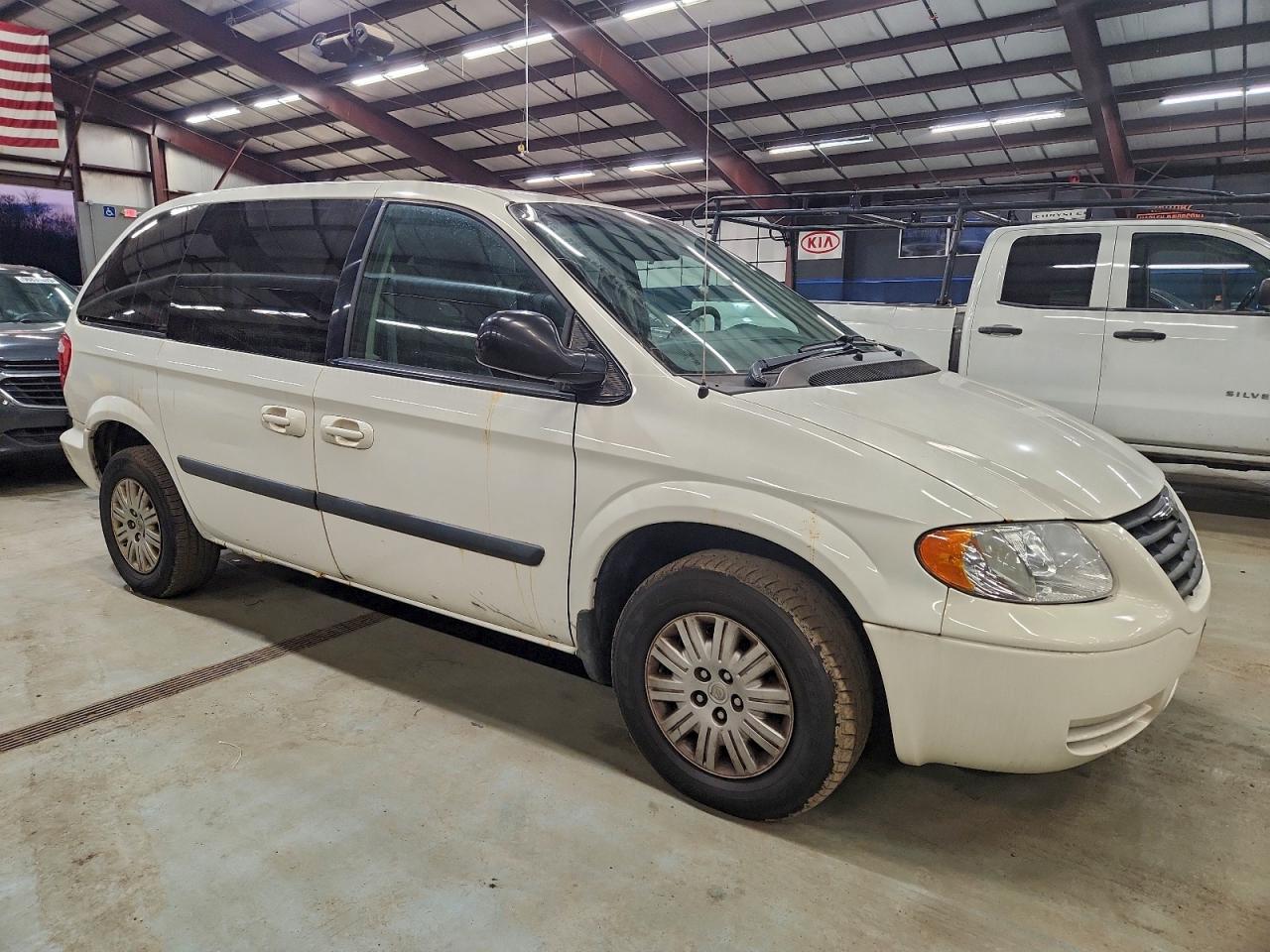 2005 CHRYSLER TOWN & COUNTRY photo 7