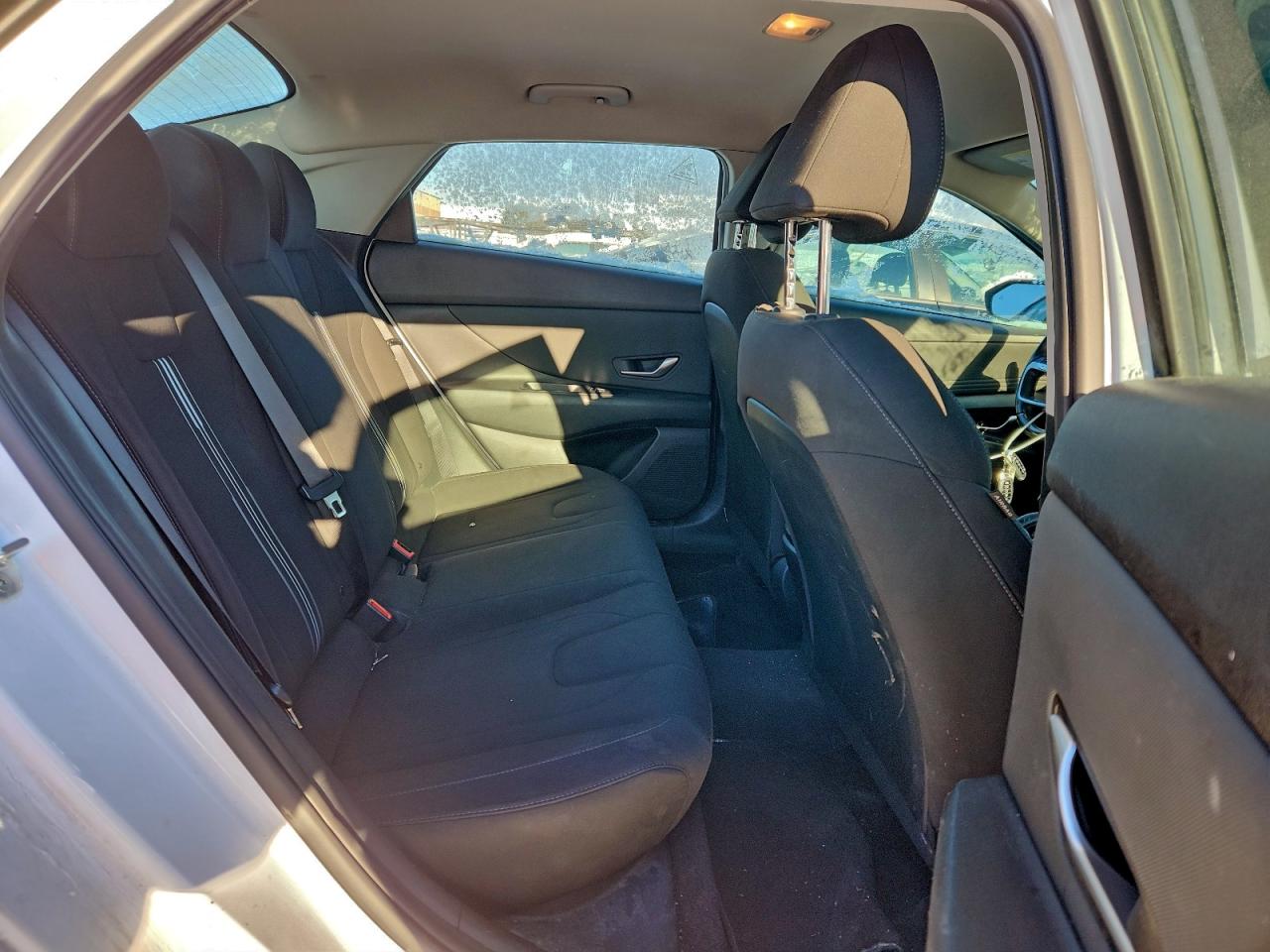 2021 HYUNDAI ELANTRA SEL photo 19