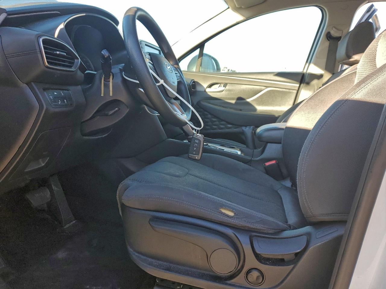 2019 HYUNDAI SANTA FE SE photo 7