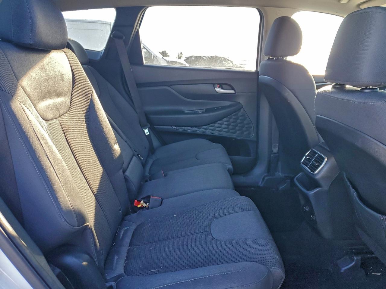 2019 HYUNDAI SANTA FE SE photo 11