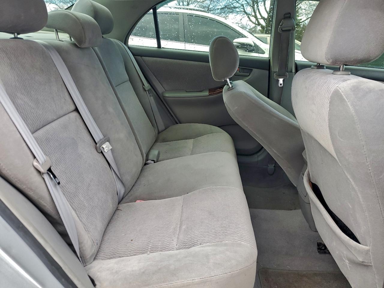 2005 TOYOTA COROLLA CE photo 10