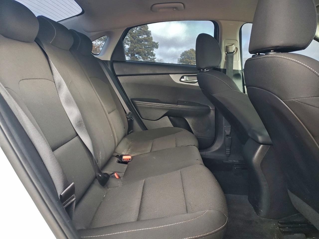 2021 KIA FORTE FE photo 10