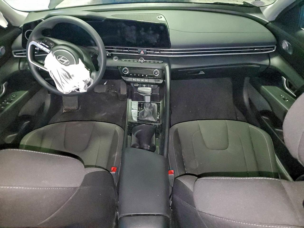 2024 HYUNDAI ELANTRA BLUE photo 15