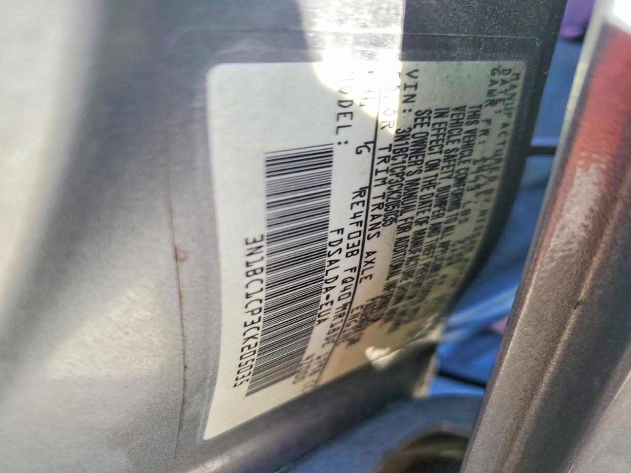 2012 NISSAN VERSA S photo 12