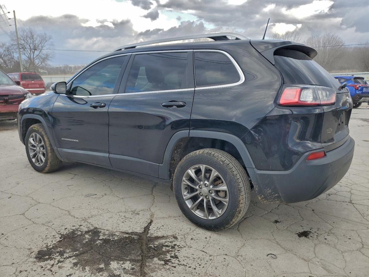 2019 JEEP CHEROKEE LATITUDE PLUS photo 2