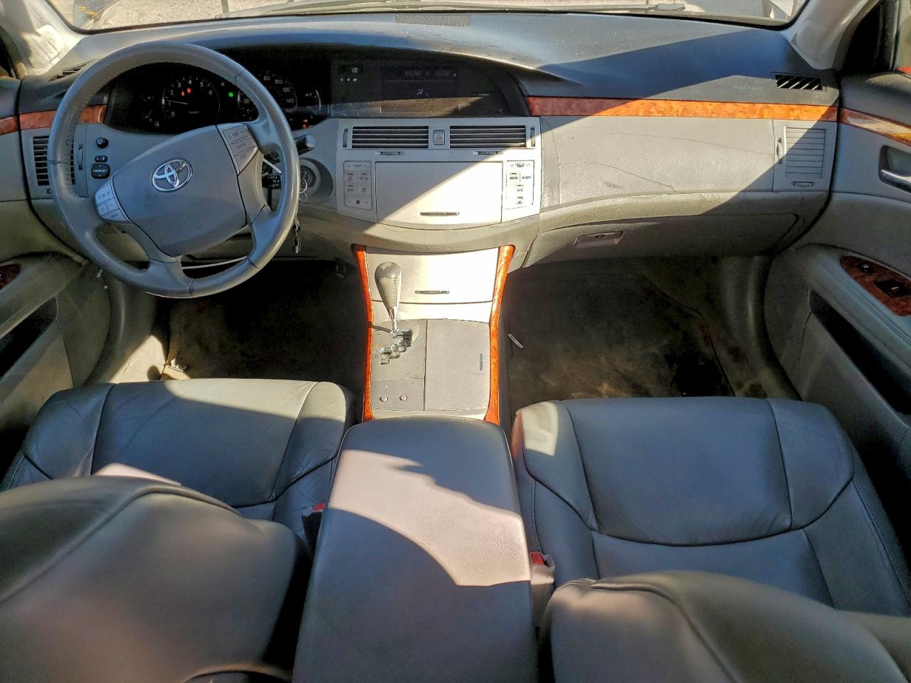2006 TOYOTA AVALON XL photo 8
