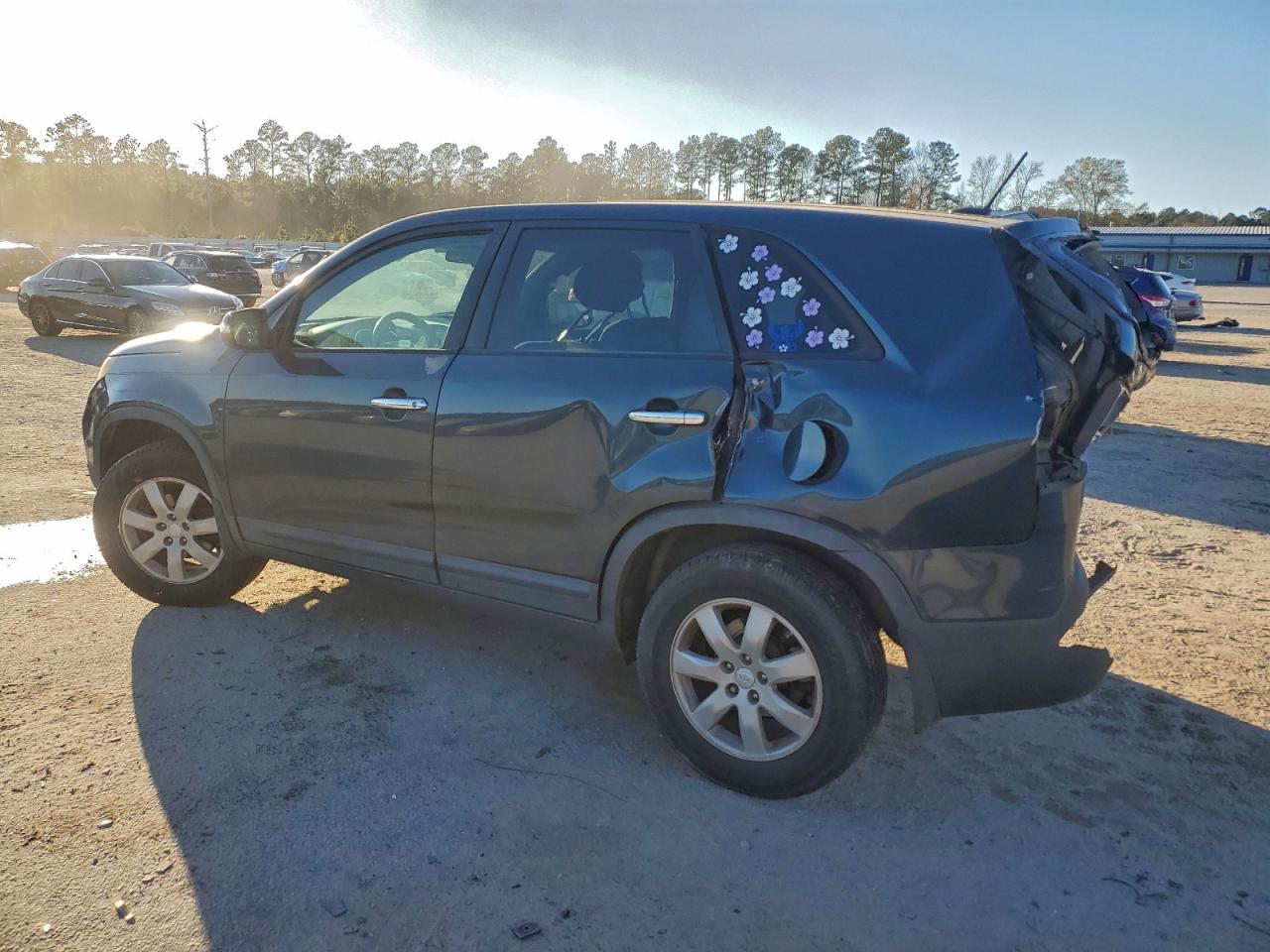 2011 KIA SORENTO BASE photo 3