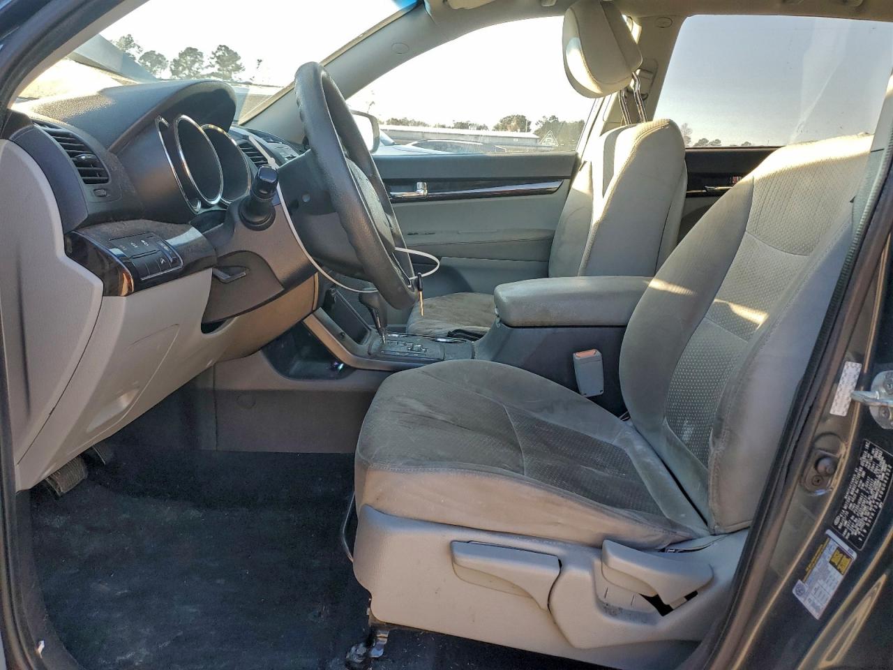 2011 KIA SORENTO BASE photo 13