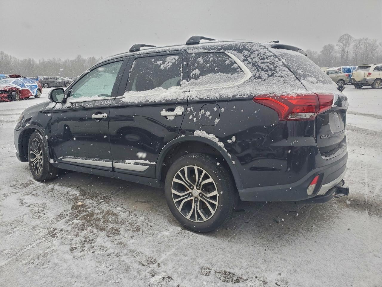 2017 MITSUBISHI OUTLANDER GT photo 3